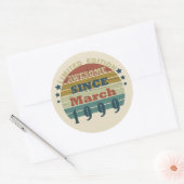 geboren in maart 1999  verjaardag ronde sticker (Envelop)