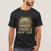 Geboren in maart 2013 8th Birthday Retro 8 Years T-shirt (Voorkant)