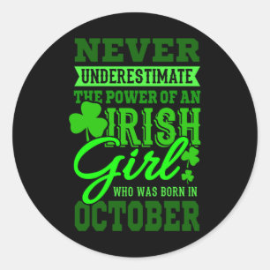 GEBOREN IN OCTOBER Birthday Irish Girl Women Mam Ronde Sticker