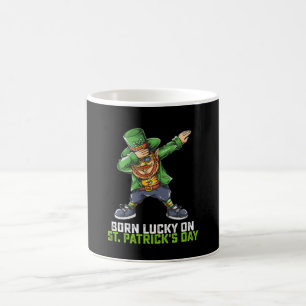 Geboren met geluk op St. Patrick's Day Dabbing Ver Koffiemok