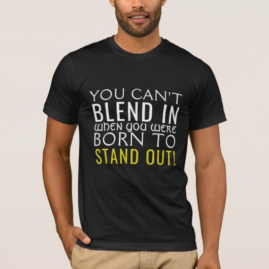 Geboren om uit te komen t-shirt (Voorkant)