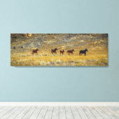 Geboren om Wild te zijn. Canvas Afdruk (Insitu (Houten vloer))