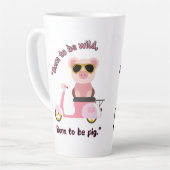 Geboren om wild te zijn _pig Quote Latte Mok (Linkerhoek)