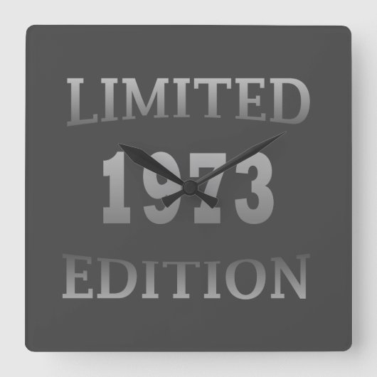 Geboren op 1973, beperkte uitgave vierkante klok (Voorkant)