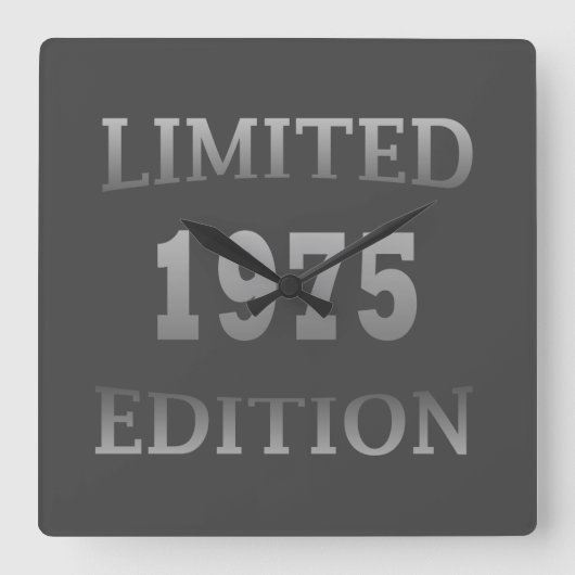 Geboren op 1975, beperkte uitgave vierkante klok (Voorkant)