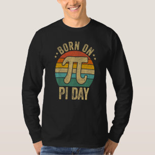 Geboren op Pi Day Wiskunde vergelijkt zonneschijn T-shirt