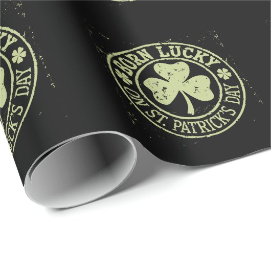 Geboren op St. Patrick's Day Iers Verjaardag Cadeaupapier (Rol Hoek)