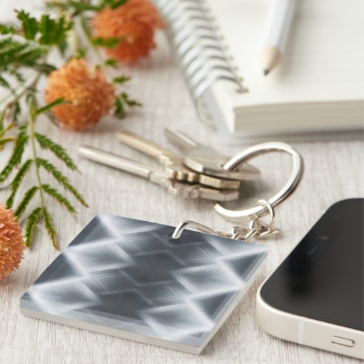 geborstelde aluminiummacrotextuur sleutelhanger (Voorkant Rechts)