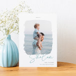 geborstelde handtekening | Hanukkah-foto Feestdagenkaart<br><div class="desc">Een elegante en moderne fotokaart voor uw Hanukkah 2021-groeten, met één enkele verticale of portretgeoriënteerde foto in een uniek geschilderd lijst. "Shalom"verschijnt onder in hand lettered manuscript, met uw de groet van de douaneredag (getoond met "Happy Hanukkah") en familienaam onder. Voeg het jaar boven aan creëer een gedenkwaardige afwerking toe....</div>