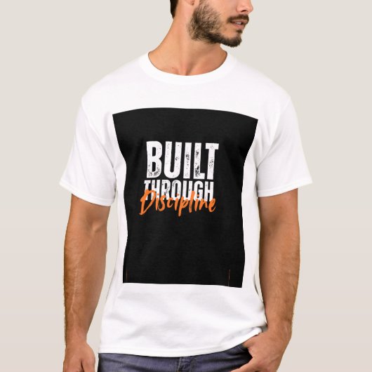 GEBOUWD DOOR DISCIPLINE T-SHIRT (Voorkant)