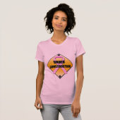 Gebouwde borsten ($ 21,95) t-shirt (Voorkant volledig)