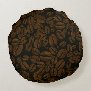 gebrande koffiebonen rond kussen
