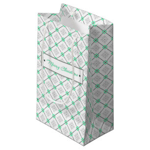 Gebreid kerstpatroon met cadeautas