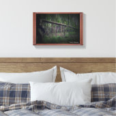 Gebroken boom (Bigfoot) Canvas Afdruk (Insitu (Slaapkamer))