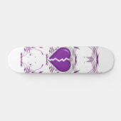 Gebroken Hart / Tribale Kunst (paars) Skateboard (Horizontaal)