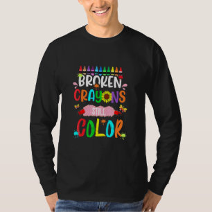 Gebroken krayons kleuren nog steeds vrolijke eerst t-shirt