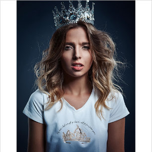 Gebroken tiara toekomstige koningin t-shirt