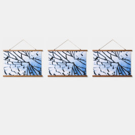 gebroken venster hangend wandkleed