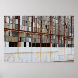 Gebroken Vensters in een Verlaten het Pakhuis van  Poster