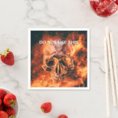 Gebruik dit niet. Vlammende schedel in de ruimte Servet (Insitu)