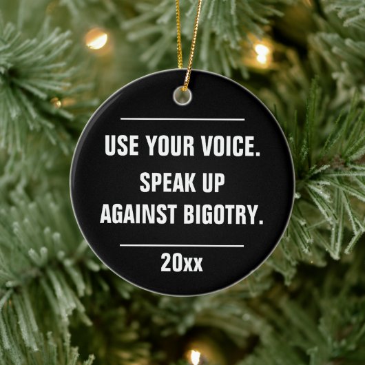 Gebruik je stem tegen het startjaar keramisch ornament (Boom)