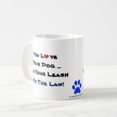 Gebruik uw Mok met een uitloopkoffie (Voorkant links)