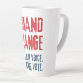 Gebruik uw stem en uw stem voor Verandering Latte Mok (Rechterhoek)