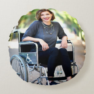 Gebruikersfoto aanpassen voor gehandicapten person rond kussen