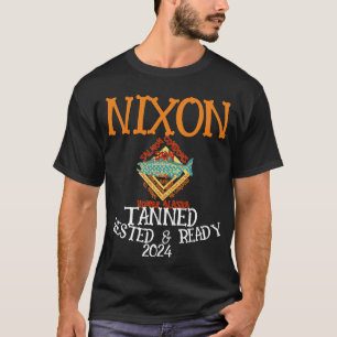 Gebruind Uitgerust & Klaar NIXON 2024 President T-shirt