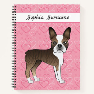 Gebruinde Boston Terrier Hond Op Roze Harten En Te Notitieboek