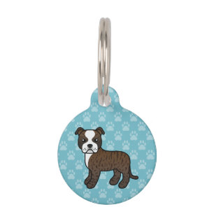 Gebruinde En Witte Staffordshire Bull Terrier Hond Huisdierpenning