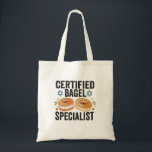 Gecertificeerde Bagel Specialist Grappige Joodse C Tote Bag<br><div class="desc">Chanoeka,  Pascha,  Jiddisch,  Chanoeka,  Joods,  Menora,  Jood,  Gift,  Verjaardag,  Bagel</div>