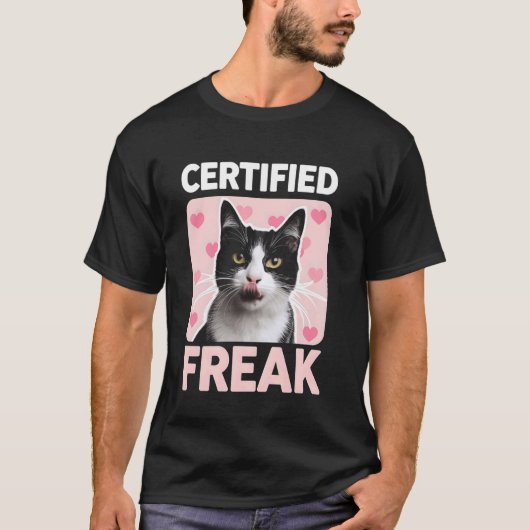 Gecertificeerde Kat Vrijer Fun Kitten Roze Harten T-shirt (Voorkant)