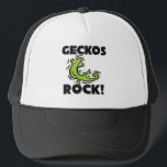 Geckos Rock Trucker Pet<br><div class="desc">Gebruik het zoekgereedschap in mijn winkel voor andere familieklokken. Geckos Rock-producten beschikbaar op T-shirts, sweatshirts, kinder shirten, baby, stickers, magneten en nog veel meer Geckos-kleding die volledig aan uw wensen kan worden aangepast. Als je wilt wat je ziet, kun je contact opnemen met mijn winkel (www.zazzle.com/animalshirts) of een vriend e-mailen....</div>