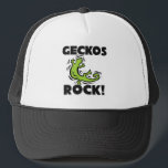 Geckos Rock Trucker Pet<br><div class="desc">Gebruik het zoekgereedschap in mijn winkel voor andere familieklokken. Geckos Rock-producten beschikbaar op T-shirts, sweatshirts, kinder shirten, baby, stickers, magneten en nog veel meer Geckos-kleding die volledig aan uw wensen kan worden aangepast. Als je wilt wat je ziet, kun je contact opnemen met mijn winkel (www.zazzle.com/animalshirts) of een vriend e-mailen....</div>