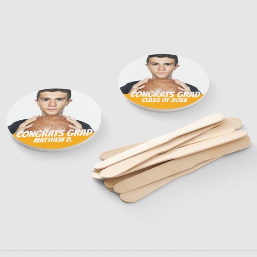 Geconcentreerd Afstudeerder Klasse van 20XX Modern Handwaaier (Niet-gemonteerd)