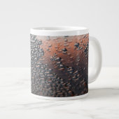 Gecondenseerde waterdruppels grote koffiekop (Voorkant rechts)