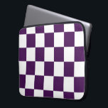 Gecontroleerd Paars en wit Laptop Sleeve<br><div class="desc">Het paarse en witte gevlochten patroon met een vettige regale stroming bestaat uit rijen van afwisselende witte en donkere paarse vierkantjes. Voel u vrij om het product aan te passen zodat het uw eigen product wordt. Digitaal gemaakt 9000 x 6000 pixels afbeelding. Copyright ©2014 Claire E. Skinner, Alle rechten voorbehouden....</div>