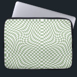 Gecontroleerde Gerichte Groene Controles van de Sa Laptop Sleeve<br><div class="desc">De teruggedraaide controles schaakbordontwerp,  in een Groene en witte kleurencombinatie van de Sage. Retro checkerboard twirled 70 psychedelische stijl modern design home decor,  studentenkamer,  kantoor- en schoolproducten en terugkerende geschoolde geschenken.</div>