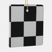 Gecontroleerde zwarte en witte vierkantjes of KLAN Keramisch Ornament (Rechts)