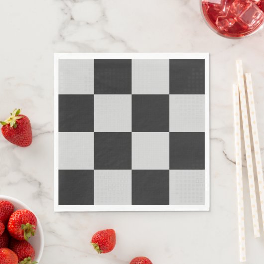 Gecontroleerde zwarte en witte vierkantjes of KLAN Servet (Insitu)