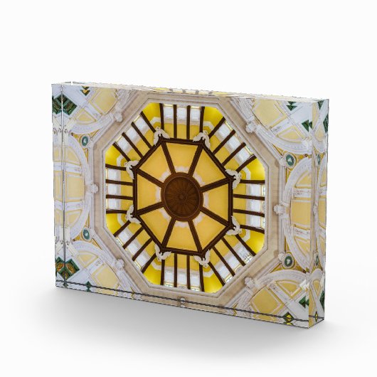 Gedecormeerd plafond op het station van Tokio Fotoblokken (Rechts)