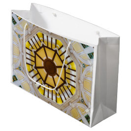 Gedecormeerd plafond op het station van Tokio Groot Cadeauzakje