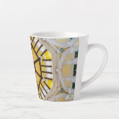 Gedecormeerd plafond op het station van Tokio Latte Mok (Rechts)