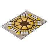 Gedecormeerd plafond op het station van Tokio Notitieboek (Linkerzijde)