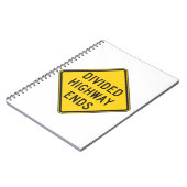 Gedeeld teken snelweg eindigt notitieboek (Linkerzijde)