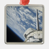 Gedeeltelijk uitzicht van Space Shuttle Endeavor Metalen Ornament (Voorkant)