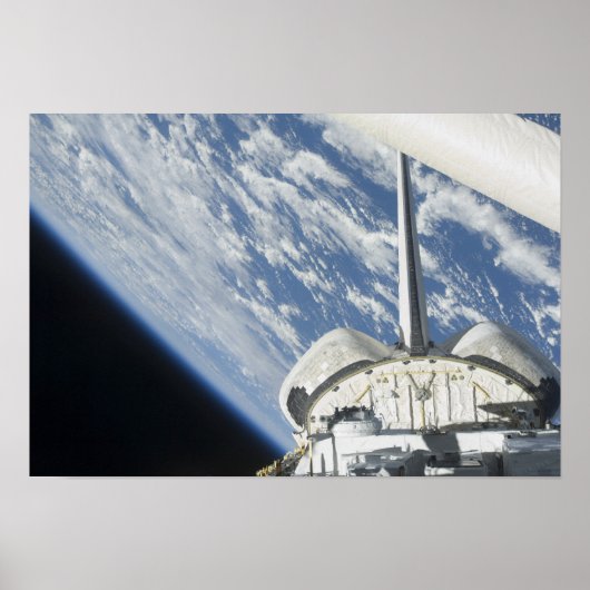 Gedeeltelijk uitzicht van Space Shuttle Endeavor Poster (Voorkant)