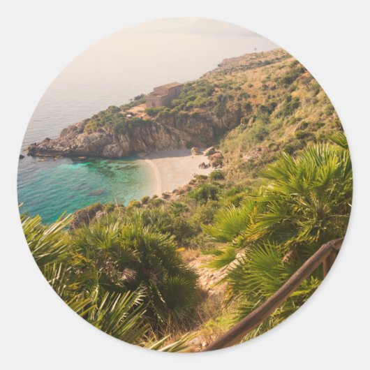 Gedekt strand in Lo Zingaro, Sicilië Ronde Sticker (Voorkant)