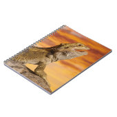 Gedekte draak (Pogona Vitticeps) op de steen Notitieboek (Linkerzijde)